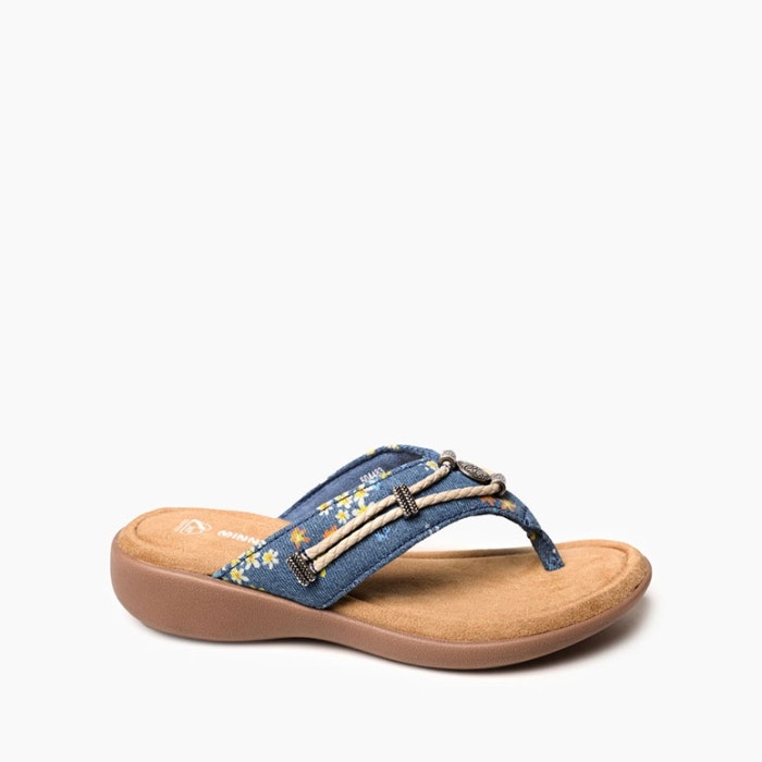 Minnetonka Silverthorne Sandal (Women's) - Floral Denim