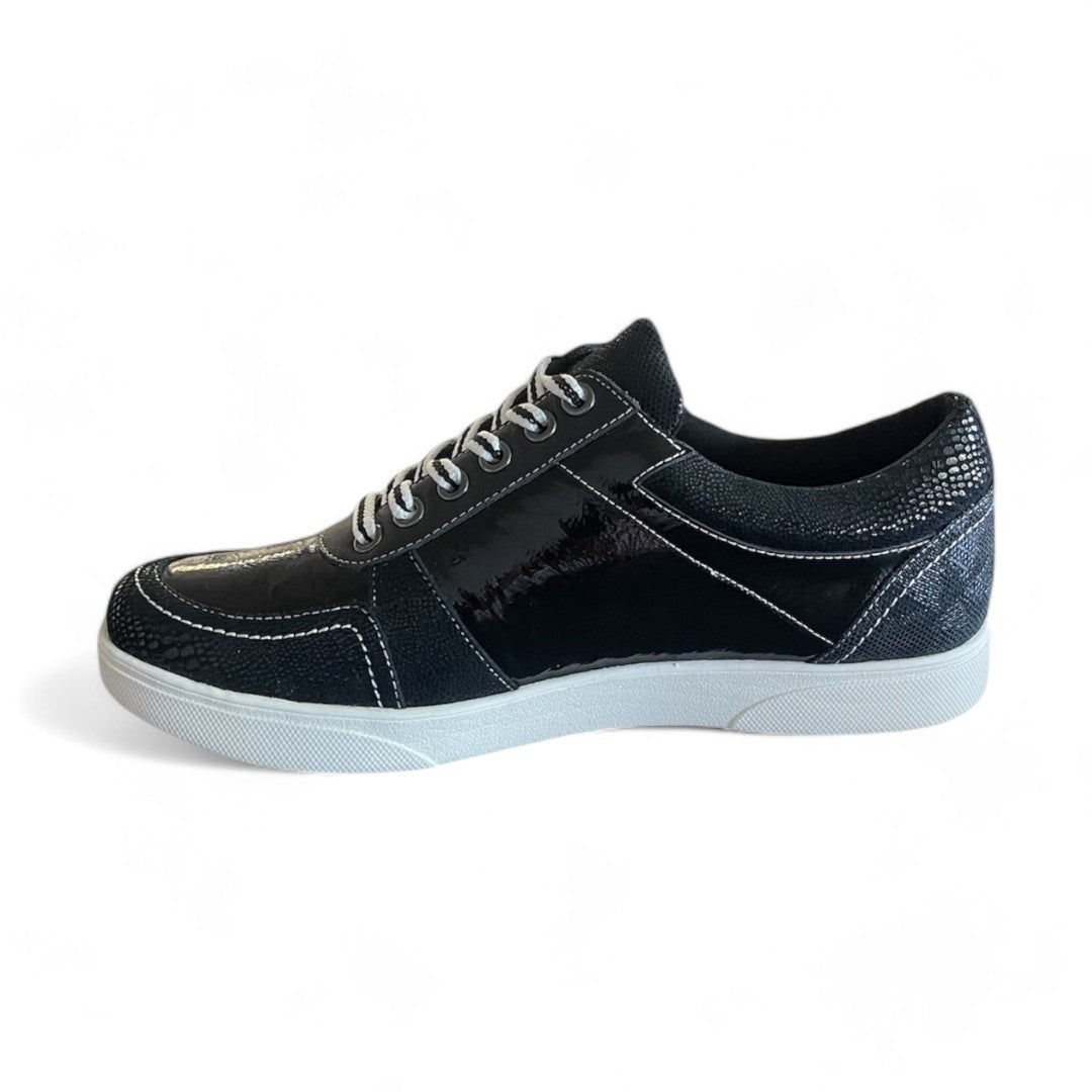 Revere Longbeach Sneaker (Women's) - Black Multi