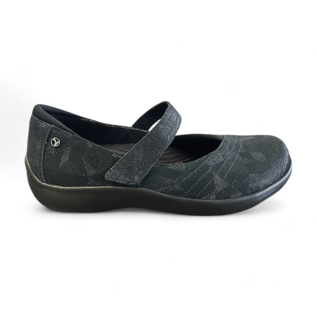 Revere Timaru Bunion Friendly Mary Jane (Women's) - Black Angle