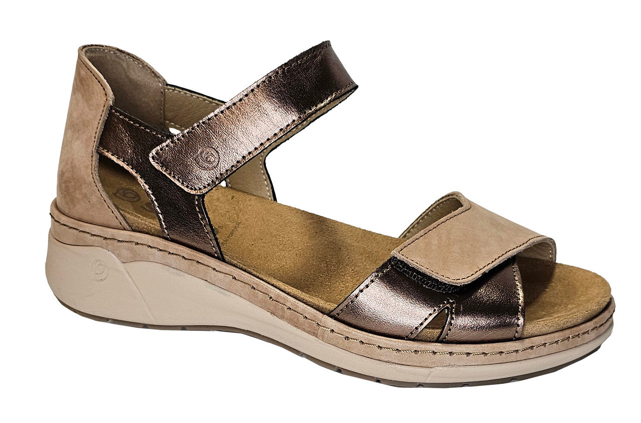 Suave Trofa Sandal (Women's) - Sandy/Golden