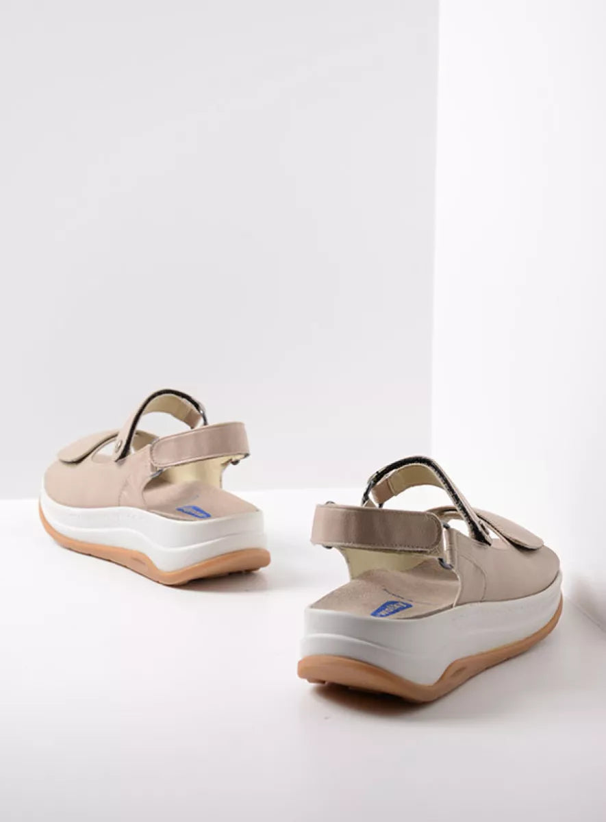 Wolky Adura (Women's) - Beige Biocare