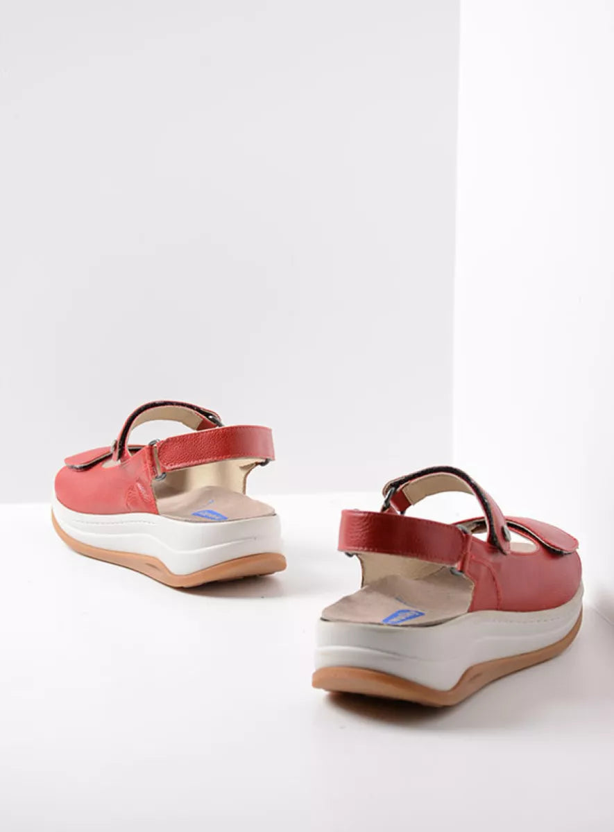 Wolky Adura (Women's) - Red Biocare