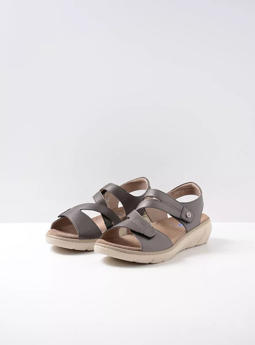 Wolky Ikaria (Women's) - Inox