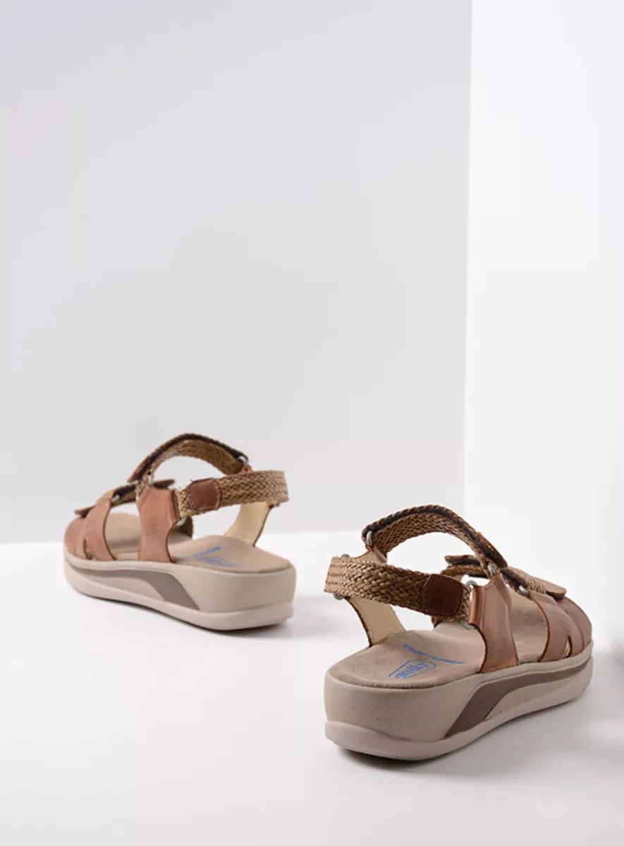 Wolky Acula (Women's) - Cognac